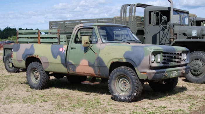 Dodge m886