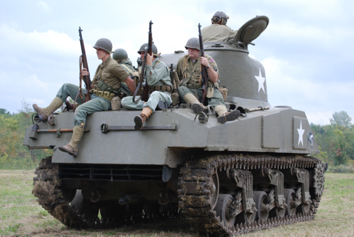 1 300 Wwii Reenactors Converged At Midway Village To Rekindle History