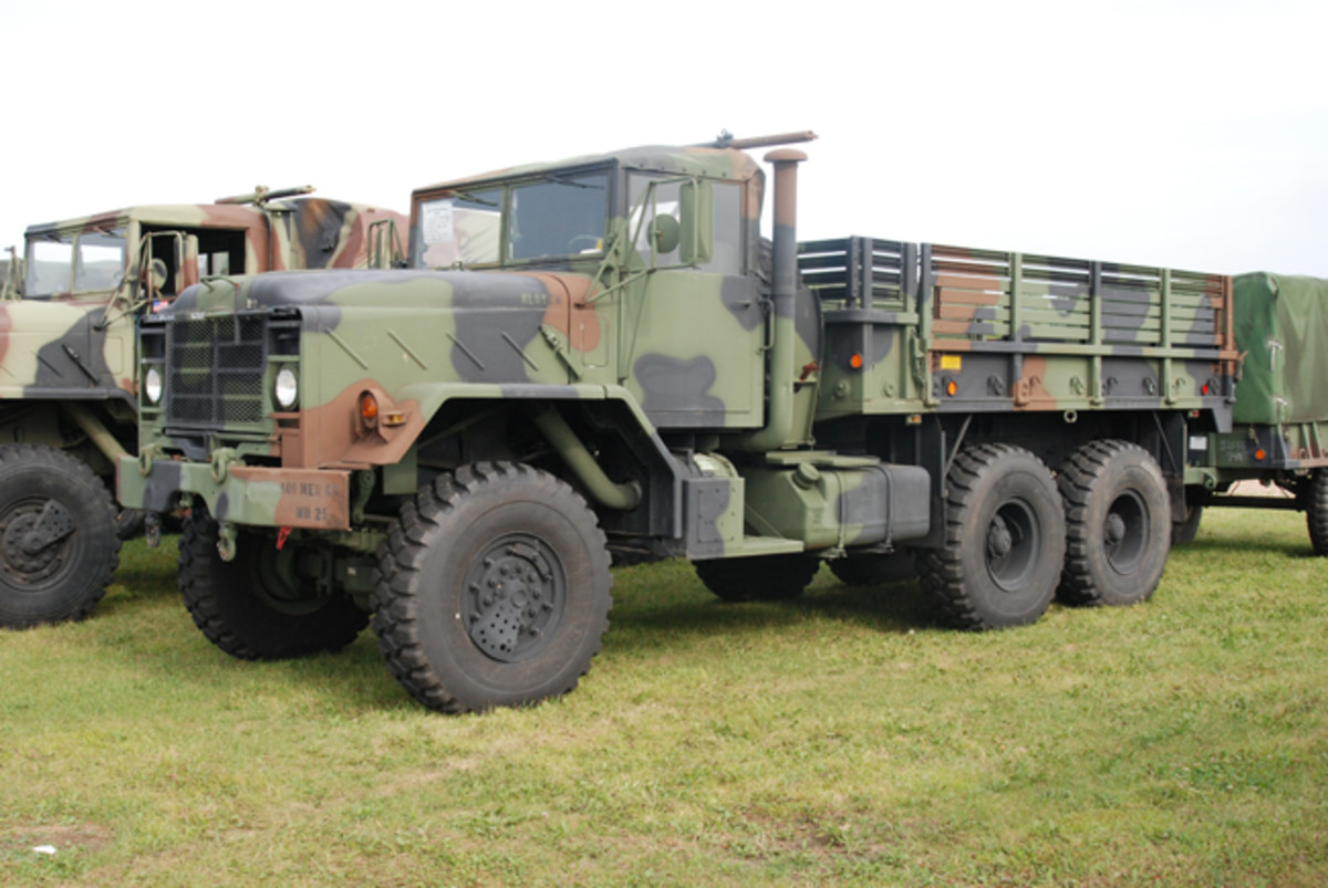 mv-spotlight-m939-series-5-ton-truck-military-trader-vehicles