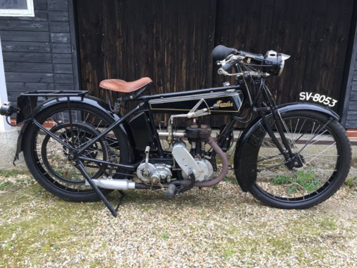 Berkshire farm turns up bikes from the 20s for auction - Military ...